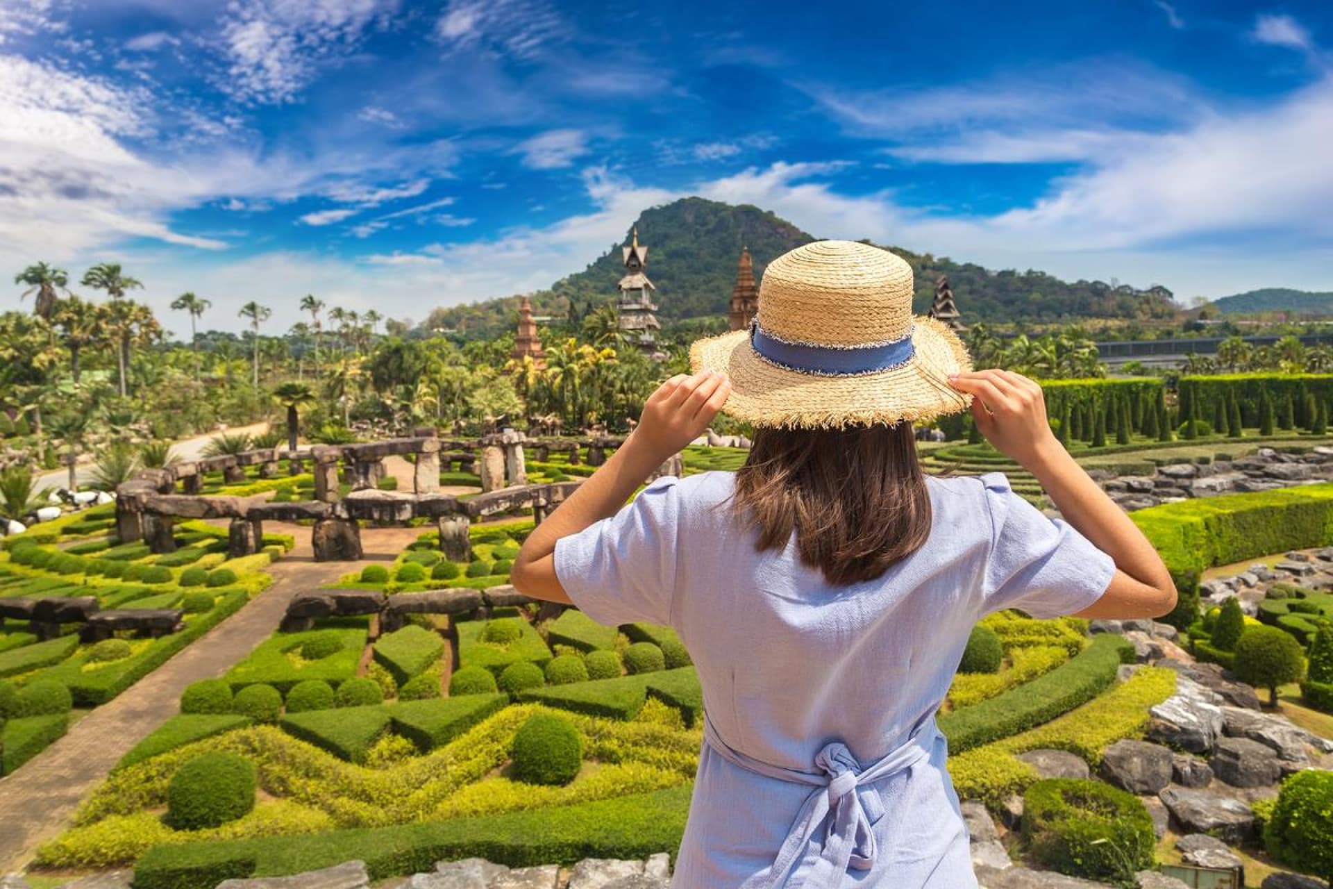 Nongnooch Tropical Garden with Shows & Lunch